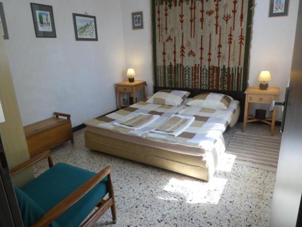 Dom L' Argo Apartment Reillanne Bagian luar foto