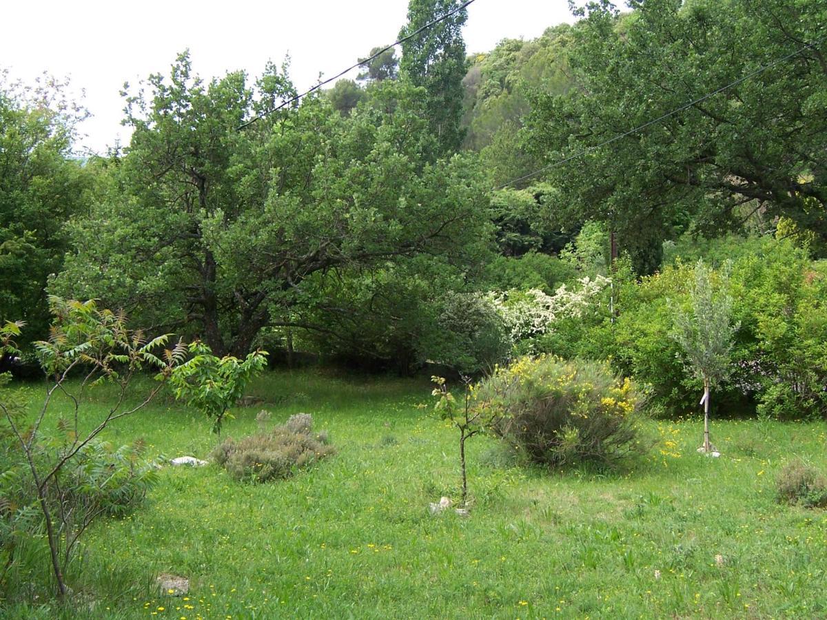 Dom L' Argo Apartment Reillanne Bagian luar foto